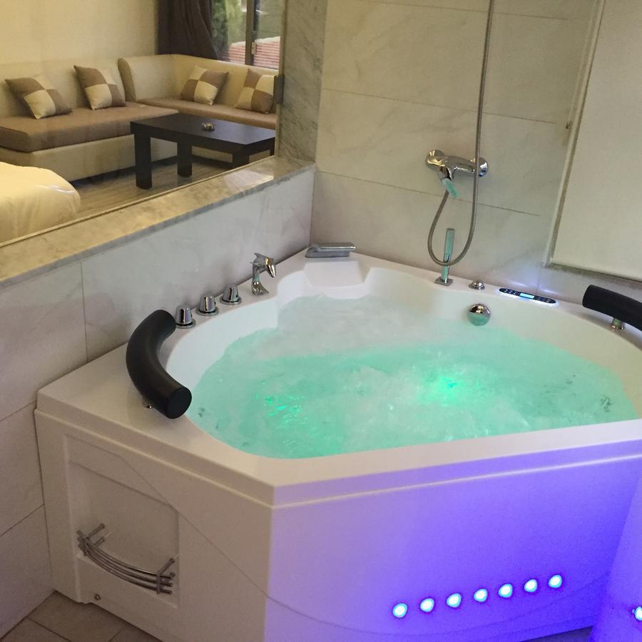 Aphrodite Hotel Tabarja Luaran gambar